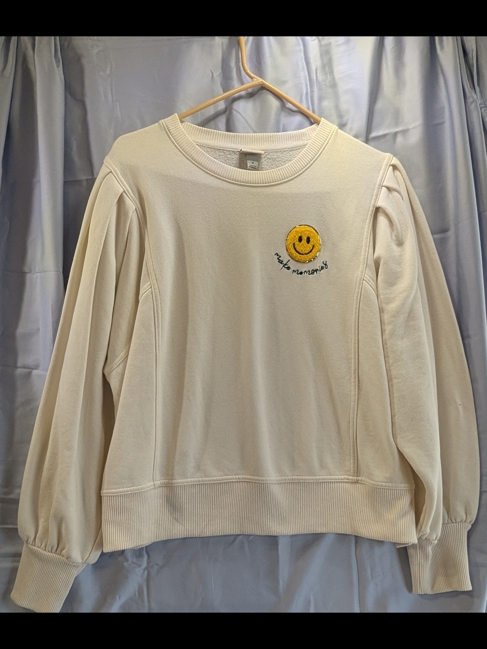 a new day Cream Sweatshirt with Smiley Patch Make Memories Size Med